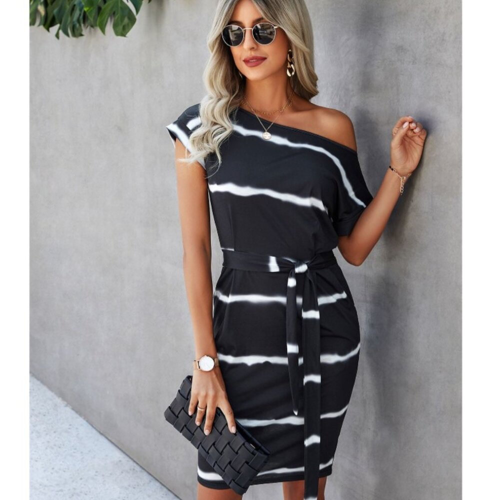 Emory Rose Medium T Shirt Dress Black White Striped Short Sleeve Black White Tee - Picture 4 of 7